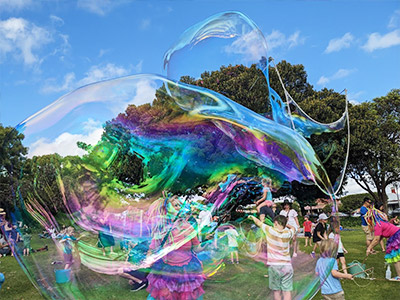 Giant Bubbles for BIrthday Parties
